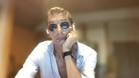 Snapshot of dreambob chatting on July 2026 03:23:01 AM Dreambob online show from July 2026 03:23:01 AM