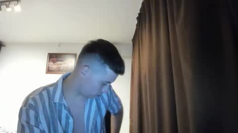 Snapshot of dreamboy240 chatting on October 2025 11:39:01 PM Johnny online show from October 2025 11:39:01 PM