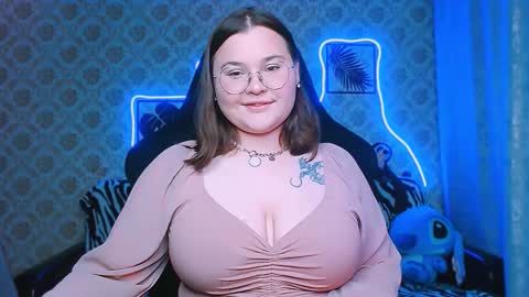 dreamforyoue2 online show from September 2025 07:51:02 PM