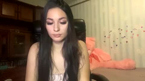 Snapshot of dreamkarinaa_ chatting on December 2024 08:06:02 PM dreamkarinaa_ online show from December 2024 08:06:02 PM