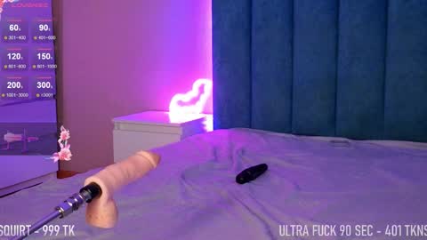 Mila online show from December 2025 06:06:01 AM