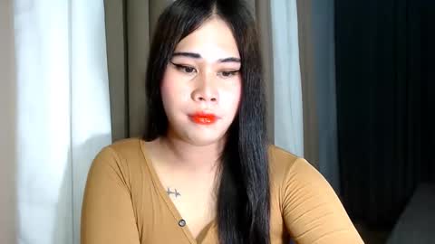 Snapshot of dreammegan chatting on December 2024 05:48:02 PM Stacy DONT FORGET TO FOLLOW ME AND THUMBS UP my wife samgrg2 online show from December 2024 05:48:02 PM