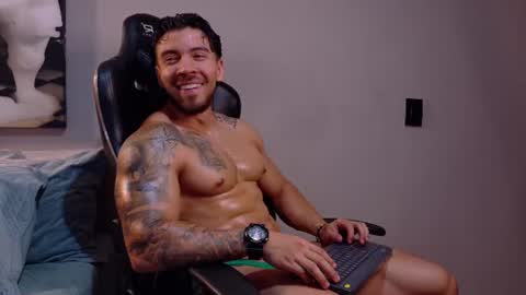cris online show from July 2026 09:02:01 PM