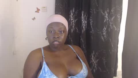 Snapshot of dreamy_wetpussy chatting on June 2026 07:37:01 PM BEAUTY online show from June 2026 07:37:01 PM