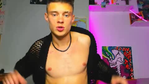 Adam Dream online show from September 2025 08:02:01 PM