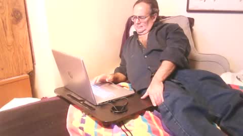 Snapshot of drfeelgood777 chatting on January 2025 05:22:02 AM Dr. Feelgood online show from January 2025 05:22:02 AM