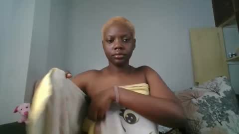 Kimberly online show from November 2025 11:42:02 AM