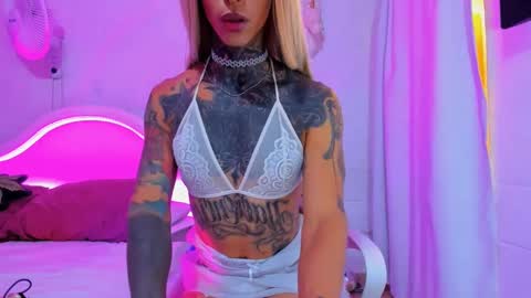 drippyorlove online show from September 2025 10:02:01 PM