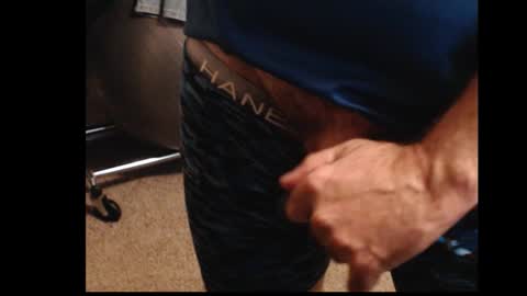 Snapshot of drmbigg chatting on October 2025 07:35:02 PM Hello Hope you enjoy what you see. I love attention in dirty talk and tips thickcock edging precum dirtyTalk C2C online show from October 2025 07:35:02 PM