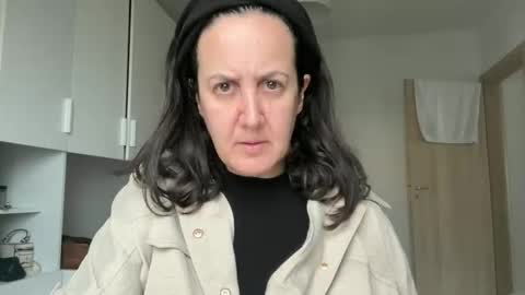 Dr. Resa online show from February 2026 10:36:01 AM