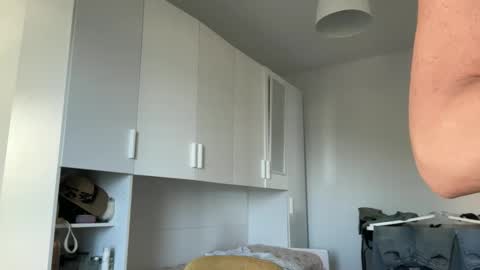 Snapshot of drresa chatting on May 2026 08:33:01 AM Dr. Resa online show from May 2026 08:33:01 AM