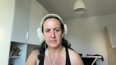 Snapshot of drresa chatting on May 2026 09:18:02 AM Dr. Resa online show from May 2026 09:18:02 AM