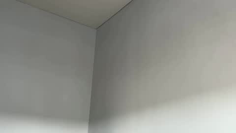 Bella online show from March 2026 01:44:01 AM