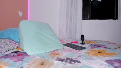 Miah smith online show from February 2026 02:10:02 AM