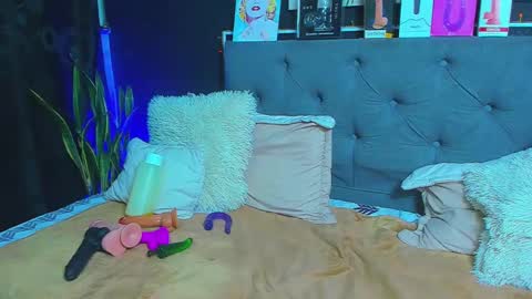 C E L E S T E  online show from February 2025 11:36:02 PM