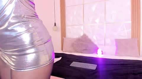   online show from November 2025 04:29:01 PM