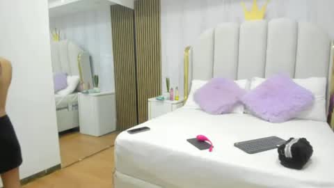 Snapshot of dulce_glamor_ chatting on June 2026 11:20:02 AM Dulce online show from June 2026 11:20:02 AM