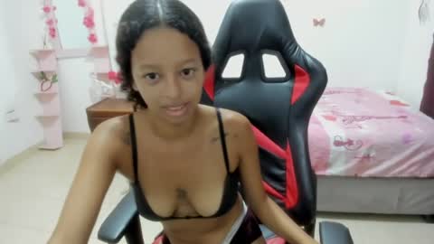 Snapshot of dulce_lan18 chatting on June 2026 02:48:02 PM dulce_lan18 online show from June 2026 02:48:02 PM