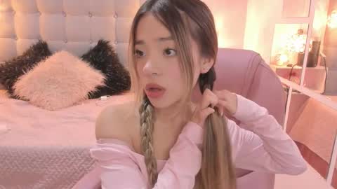 Dulce  online show from December 2025 12:54:01 PM