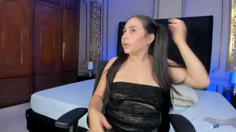 Snapshot of dulce_sweeett chatting on February 2026 07:51:01 AM Dulce online show from February 2026 07:51:01 AM