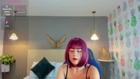 V I C T O R I A online show from February 2025 03:15:02 PM