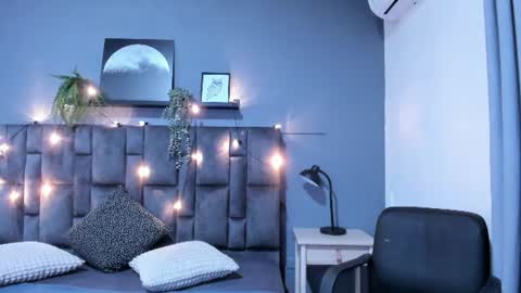 Snapshot of dulceaurora_ chatting on July 2026 02:50:01 AM DULCE AURORA online show from July 2026 02:50:01 AM