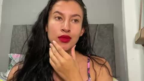 Snapshot of dulceizzy chatting on April 2026 01:18:01 AM dulceizzy online show from April 2026 01:18:01 AM