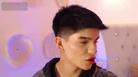 Dulcey online show from December 2025 03:37:02 AM