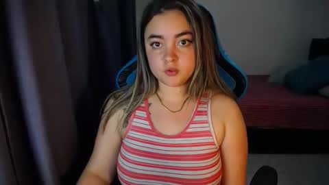 Nicole   online show from January 2025 10:02:01 PM