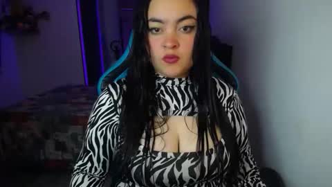 Nicole   online show from September 2025 06:04:02 AM