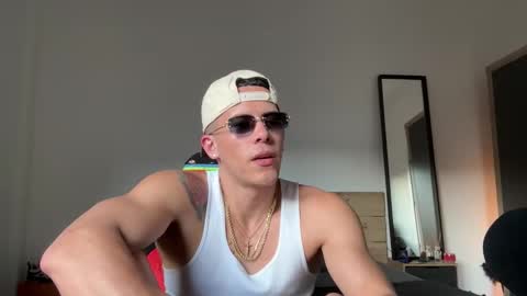 Snapshot of duncancollins chatting on May 2026 06:15:02 PM Duncan Collins online show from May 2026 06:15:02 PM