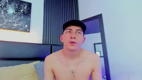 Thomas and Noah online show from November 2025 03:23:01 PM