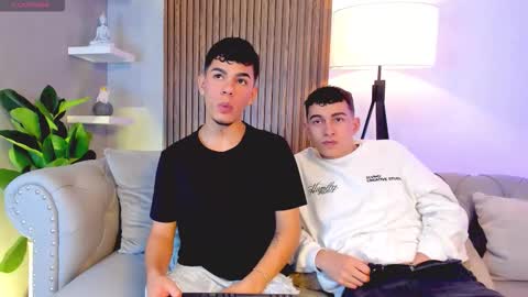 Thomas and Noah online show from November 2025 07:49:02 PM