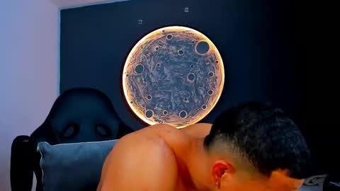 duran_dhikol1 online show from November 2025 03:16:02 AM