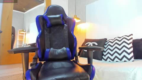 DUSAN  GREY online show from March 2026 03:56:02 AM