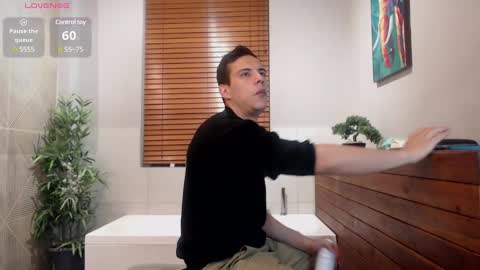 Dustin Sonne online show from February 2025 03:23:02 AM