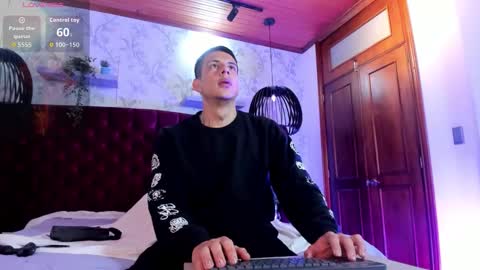 Dustin Sonne online show from September 2025 03:40:02 AM