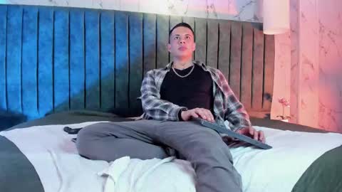 Dustin Sonne online show from January 2026 03:32:01 AM