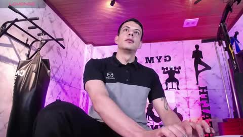 Snapshot of dustin_sonne chatting on February 2026 03:34:02 AM Dustin Sonne online show from February 2026 03:34:02 AM