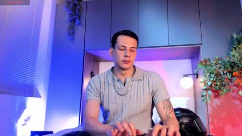 Snapshot of dustin_sonne chatting on February 2026 03:55:02 AM Dustin Sonne online show from February 2026 03:55:02 AM