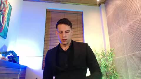 Snapshot of dustin_sonne chatting on April 2026 03:39:01 AM Dustin Sonne online show from April 2026 03:39:01 AM