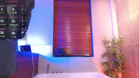 Snapshot of dustin_sonne chatting on May 2026 03:37:02 AM Dustin Sonne online show from May 2026 03:37:02 AM