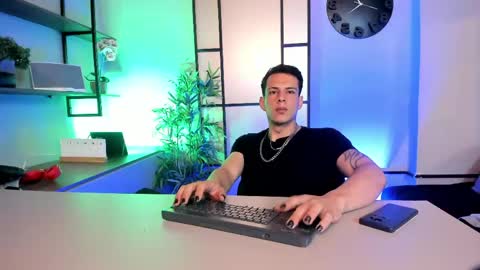Snapshot of dustin_sonne chatting on May 2026 03:24:02 AM Dustin Sonne online show from May 2026 03:24:02 AM