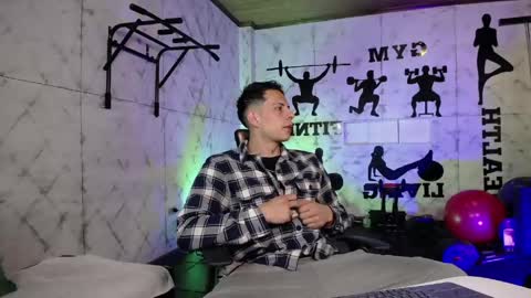 Snapshot of dustin_sonne chatting on June 2026 03:41:01 AM Dustin Sonne online show from June 2026 03:41:01 AM
