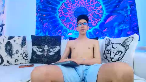 Snapshot of dustindollin_ chatting on May 2026 06:38:01 PM Dustin Dollin online show from May 2026 06:38:01 PM