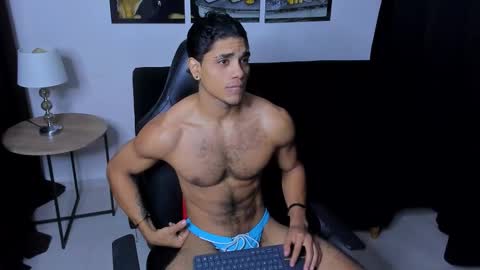 DUSTYN MICHELLE online show from March 2026 01:34:02 AM