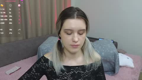 Dusya online show from February 2025 12:26:02 PM