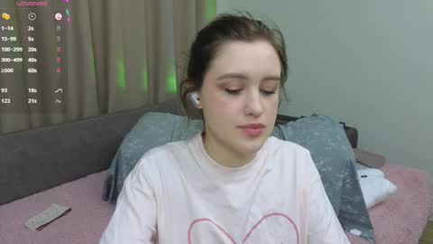 Dusya online show from February 2025 09:14:02 AM