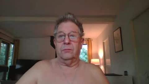 dutchsmooth online show from December 2024 07:32:01 AM