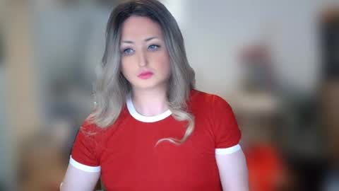 Snapshot of dutchvictoria chatting on June 2026 02:19:02 PM Dutch Victoria online show from June 2026 02:19:02 PM